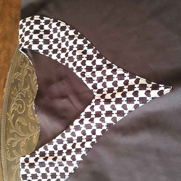 Black & White Cape Sz 4xl - Picture 2 of 5